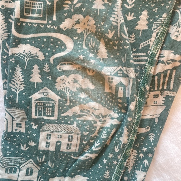 GUC Hanna Andersson PJs - Picture 3 of 3